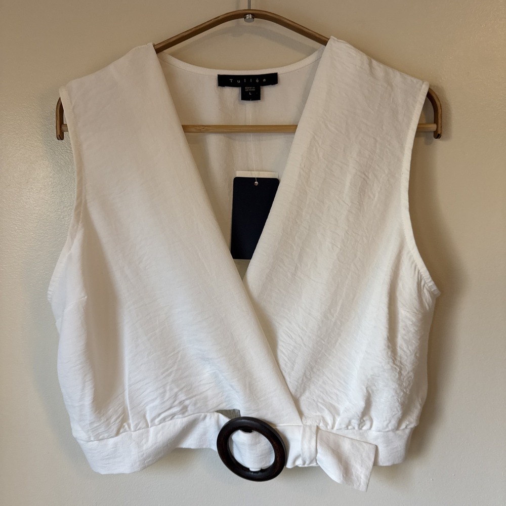 Tullea Top Womens Size L‎ White Monochrome Club Travel Vacation Minimalist NWT
